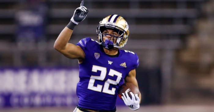 Washington defensive back Trent McDuffie (22) celebrates following an interception against Utah on Nov. 28, 2020.